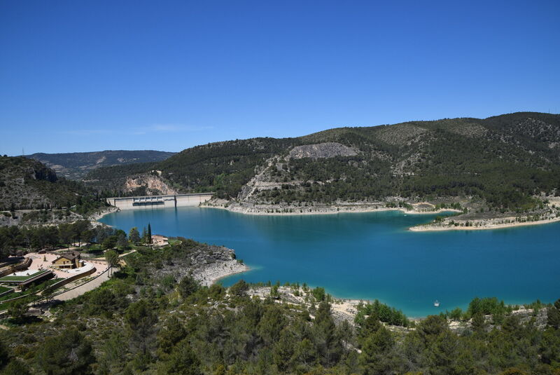 File:Embalse-de-Entrepenas-May22-5.jpg