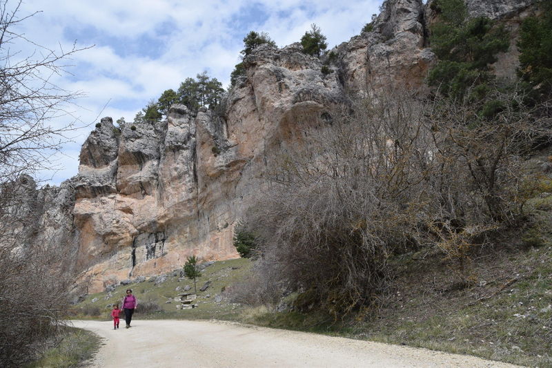 File:Nacimiento-RioJucar-15Apr19-11.jpg