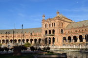 The Plaza de España (with Julia and Fabrice in the balcony).