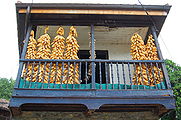 Corn is a traditional form of decoration of the region.