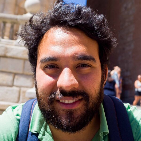 File:Camilo-portrait-squared.jpg