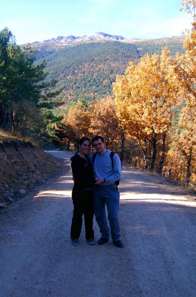 File:Around-Monumento-al-Guarda-Forestal-11Nov07-6.jpg