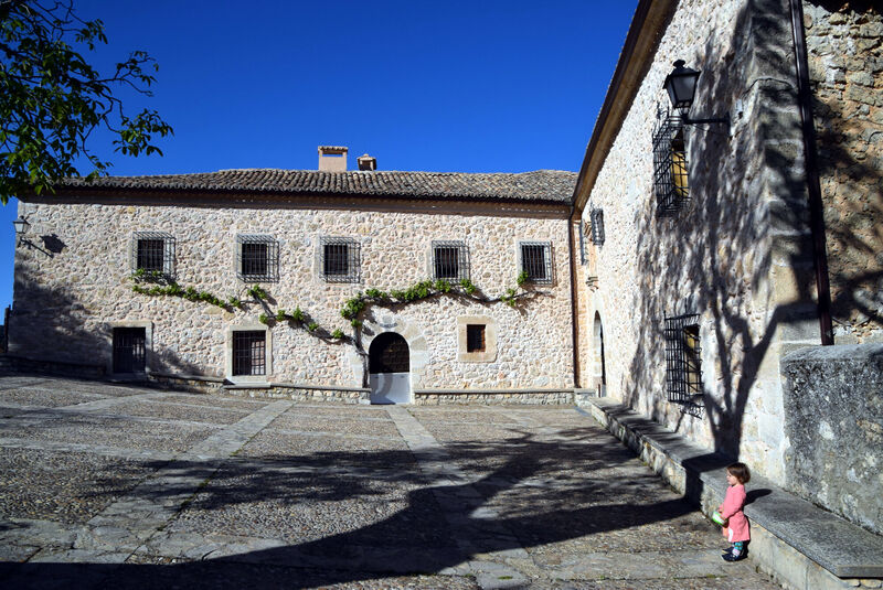 File:Entrepenas-ermita-May22-4.jpg