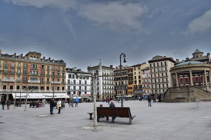 File:JugeTrip-Pamplona-Apr15-8.jpg