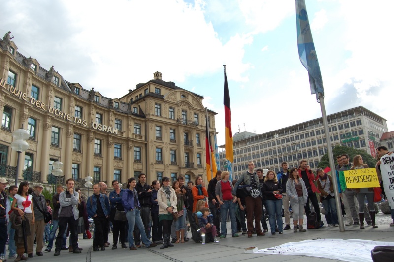 File:Munchen-indignados-2.jpg
