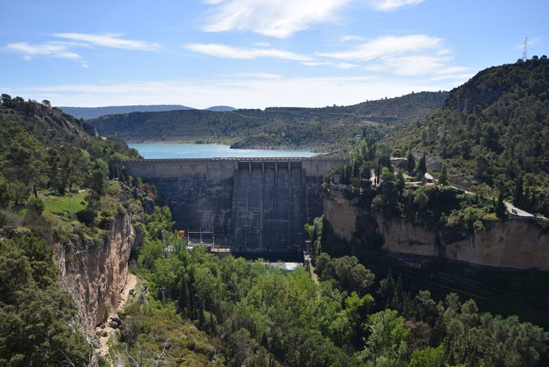 File:Puente-romano-entrepenas-May22-2.jpg